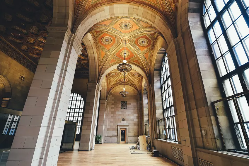 Vaulted stone hall with tall windows in Montréal